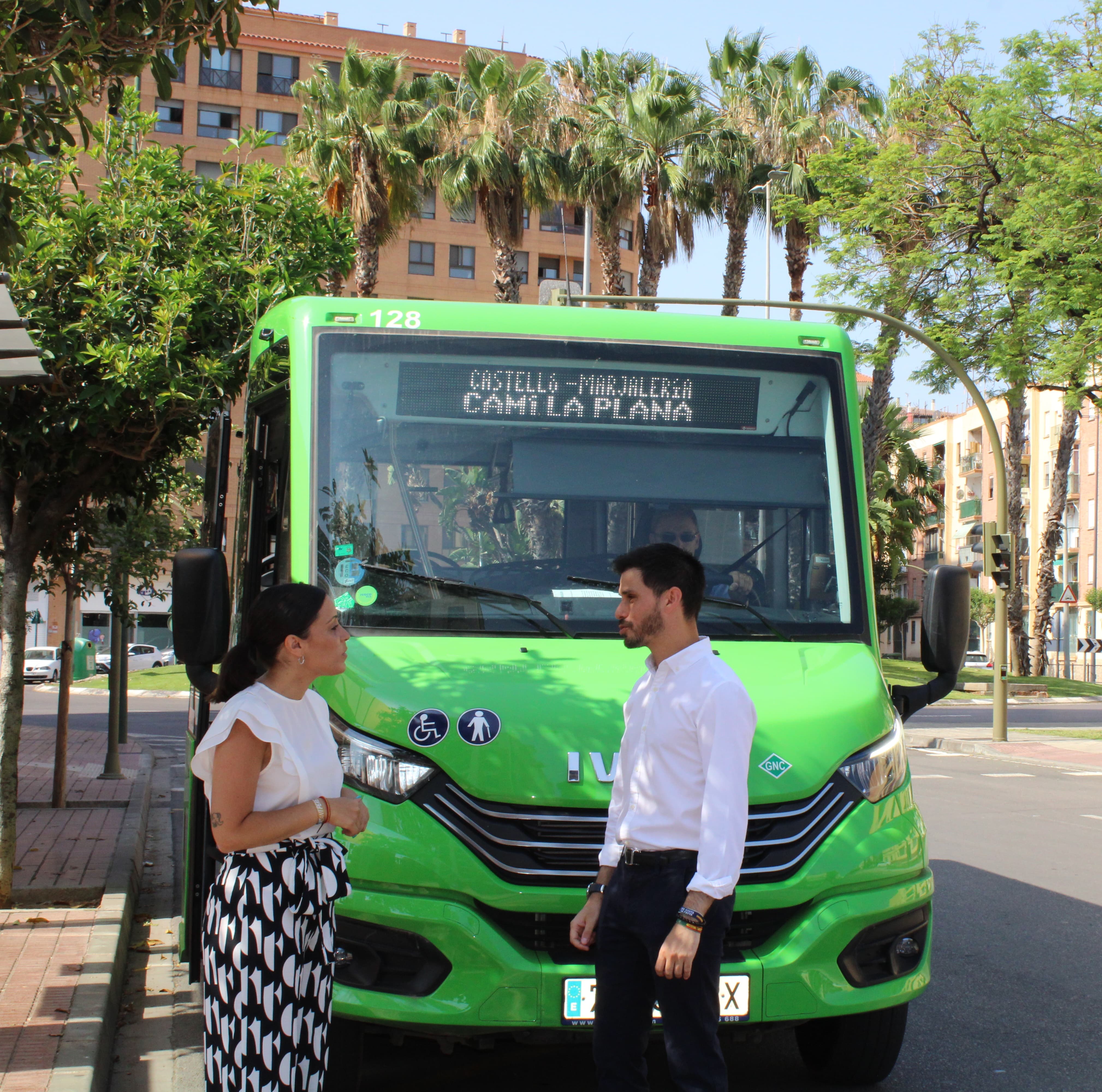 Entra en funcionamiento la línea de autobús circular que conecta la Marjalería con el casco urbano y las playas hasta el 14 de septiembre