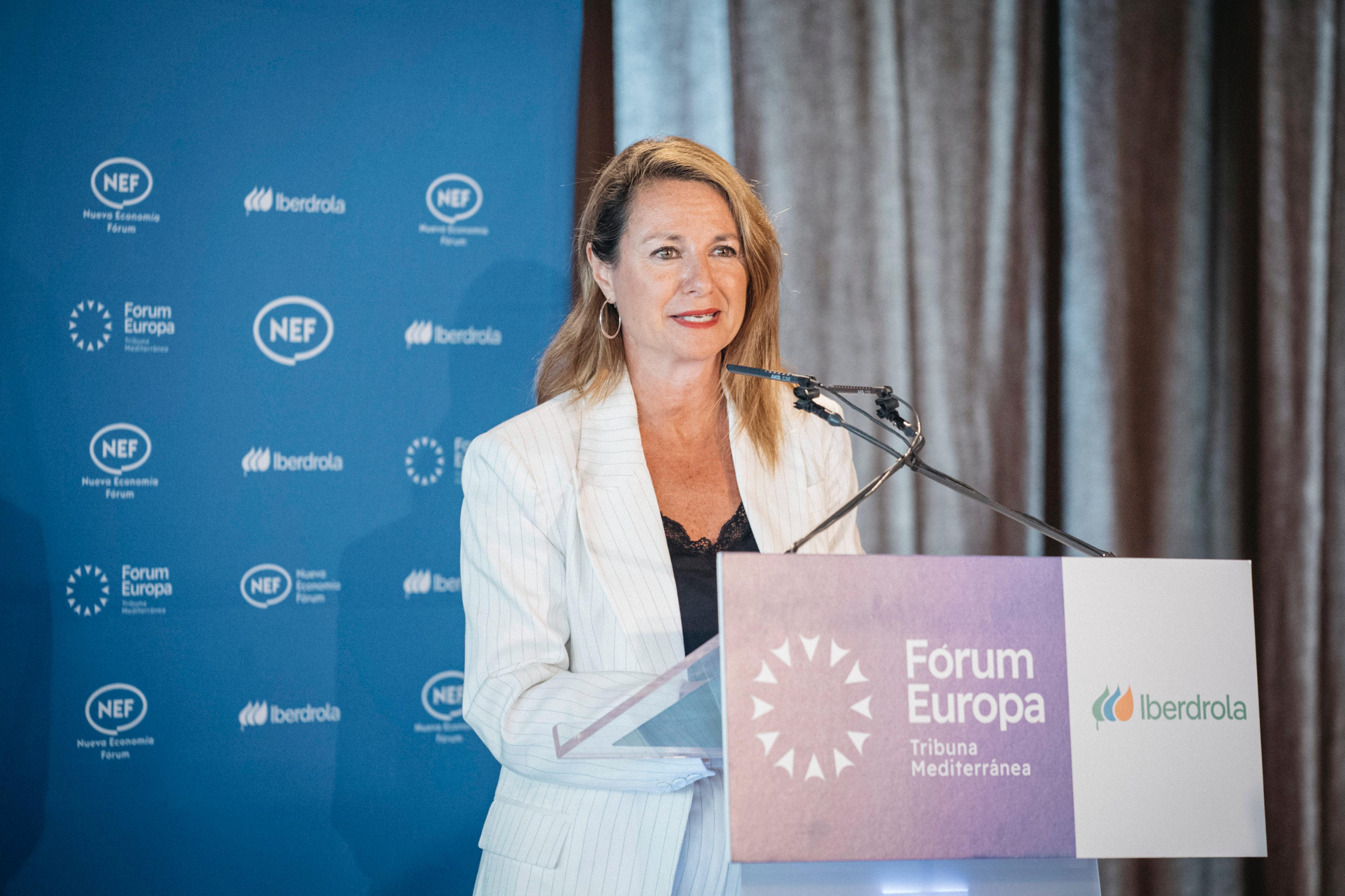 Begoña Carrasco: “Sentamos las bases para la tercera gran transformación de Castellón. Una economía diversificada que sigue creyendo en la agricultura y el azulejo pero abierta al turismo y a las energías limpias y la logística”