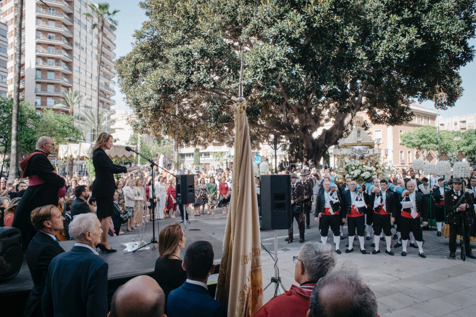 L'alcaldessa homenatja la Mare de Déu del Lledó enaltint la fortalesa enfront de les adversitats
