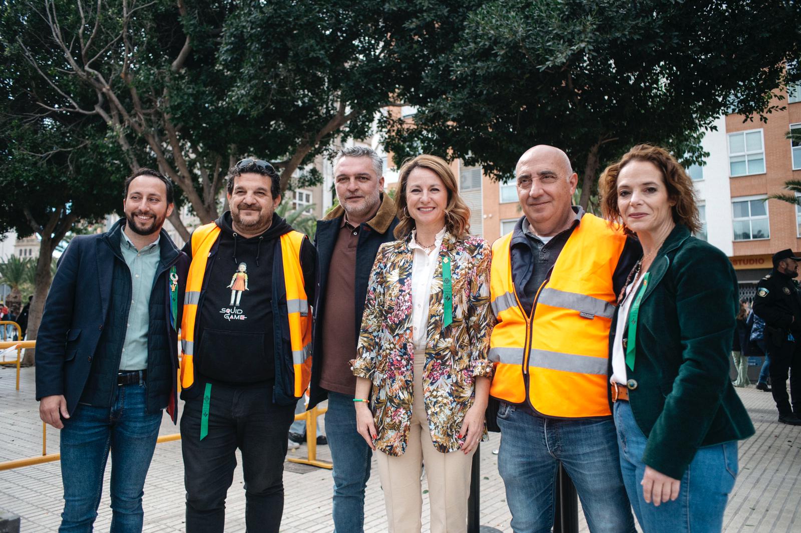 La alcaldesa agradece a los efectivos su trabajo ininterrumpido para garantizar el buen desarrollo de las fiestas de la Magdalena